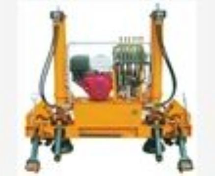 點(diǎn)擊查看詳細(xì)信息<br>標(biāo)題： JYQB-250x110型機(jī)動(dòng)液壓起撥道機(jī) 閱讀次數(shù)：2564