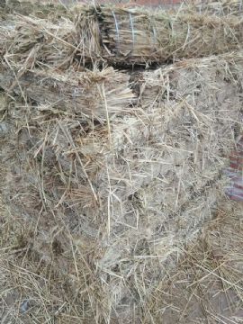 點擊查看詳細信息<br>標(biāo)題：鐵路專用草支墊設(shè)備、草棒15854621686 閱讀次數(shù)：2117