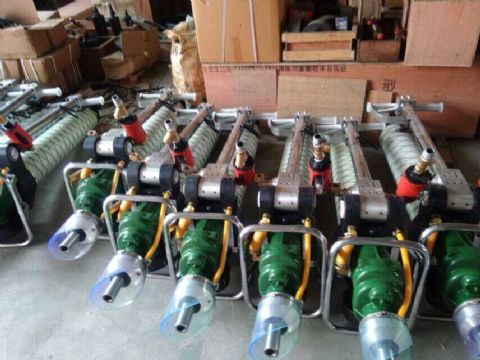 點擊查看詳細信息<br>標(biāo)題：MQT-130/2.8型氣動錨桿鉆機15898635797 0537-3202711 閱讀次數(shù)：2568