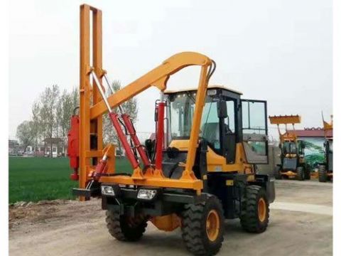 點(diǎn)擊查看詳細(xì)信息<br>標(biāo)題：打樁機(jī) 閱讀次數(shù)：3043