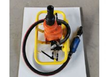 點(diǎn)擊查看詳細(xì)信息<br>標(biāo)題：架座支撐氣動(dòng)手持式鉆機(jī) 閱讀次數(shù)：1536