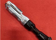 點擊查看詳細信息<br>標題：汽修風動扳手  閱讀次數(shù)：1450